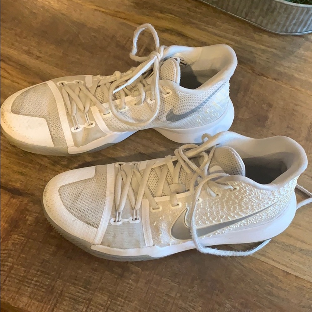 Nike Zoom Kyrie III 3 Men Basketball Shoes 8.5